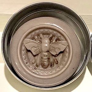 🐝The Wandering Bee Solid Lotion - Tobacco & Leather 🐝